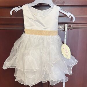 White Baby Girl Party Dress with Gold Waistband size 18-24M infant toddler New